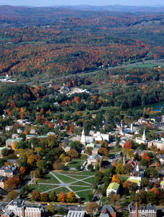 Dartmouth na podzim letecky